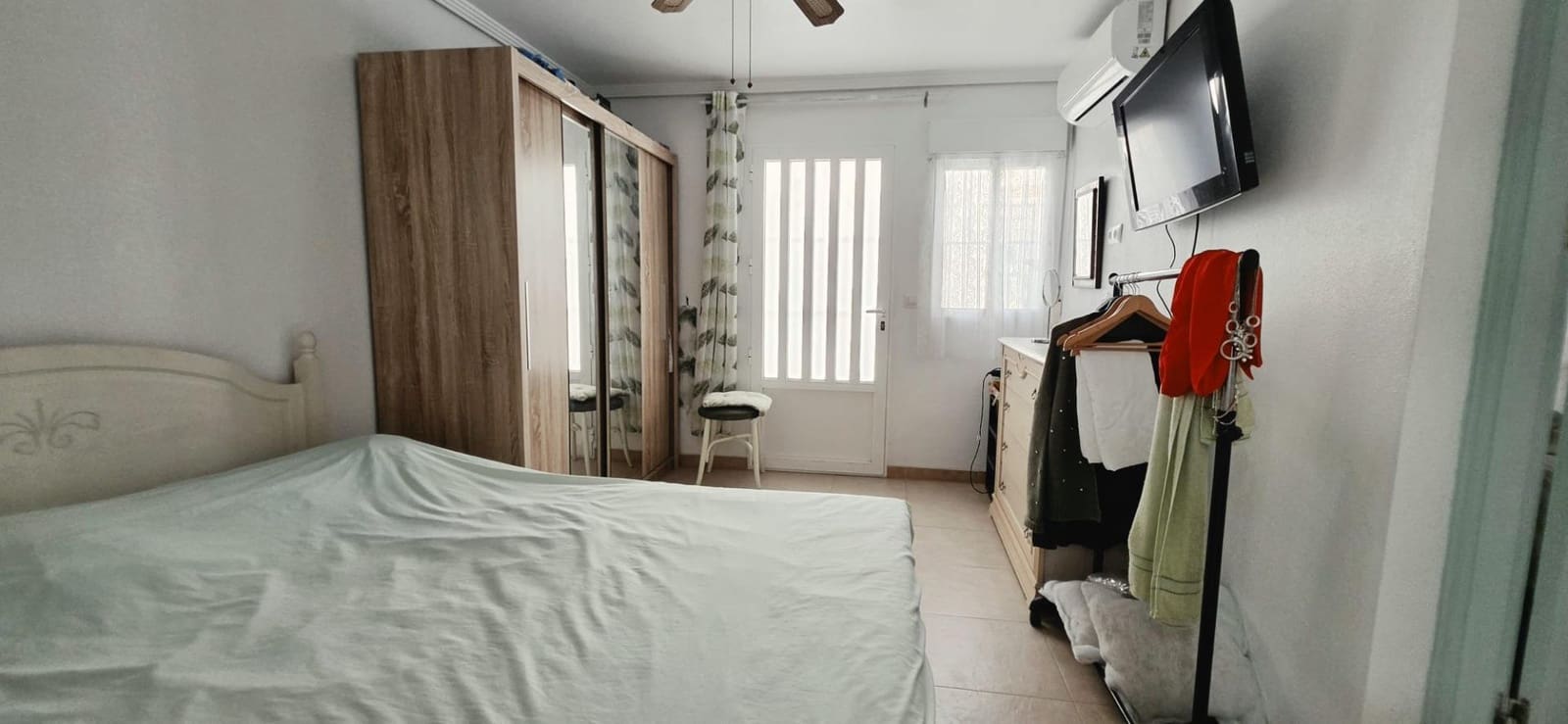 Chalet de 3 habitaciones en San Luis en venta con piscina - 294.900 € (Ref: 10035549)