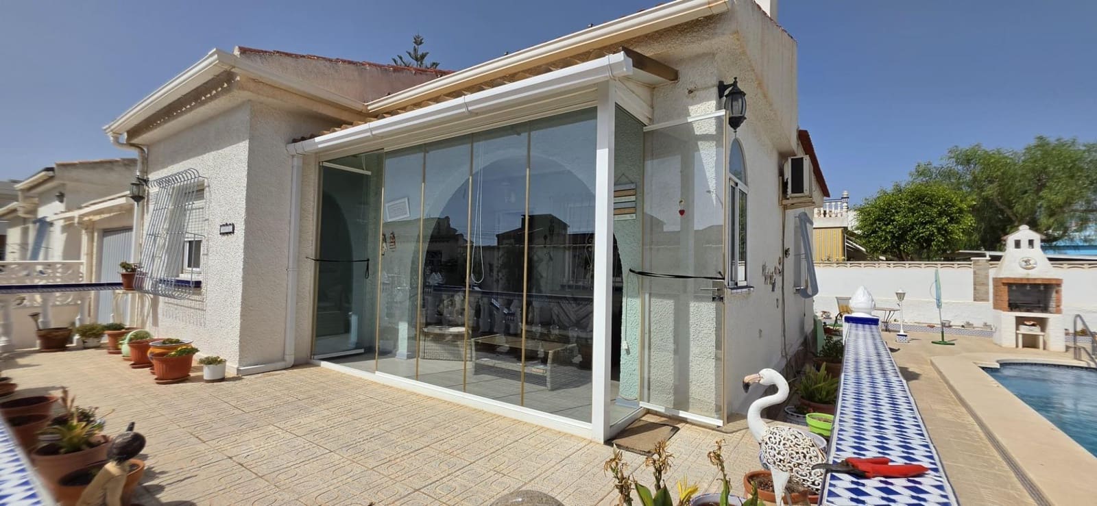Chalet de 3 habitaciones en San Luis en venta con piscina - 294.900 € (Ref: 10035549)