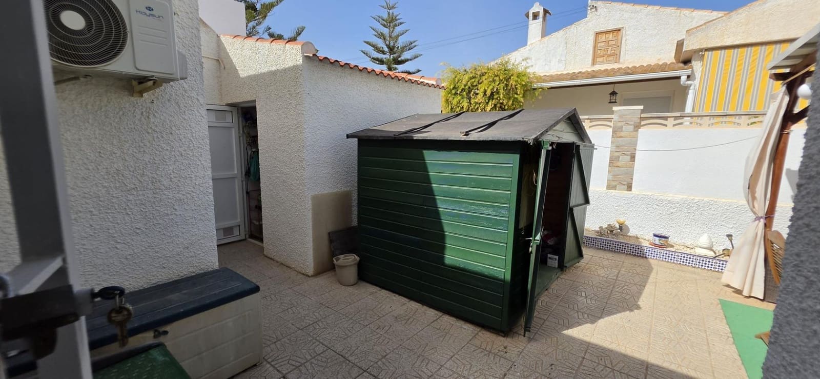 Chalet de 3 habitaciones en San Luis en venta con piscina - 294.900 € (Ref: 10035549)