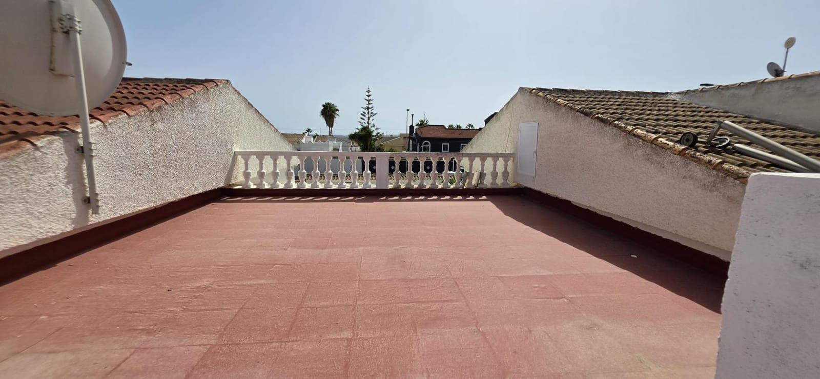 Chalet de 3 habitaciones en San Luis en venta con piscina - 294.900 € (Ref: 10035549)