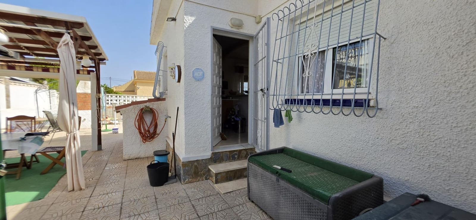 Chalet de 3 habitaciones en San Luis en venta con piscina - 294.900 € (Ref: 10035549)
