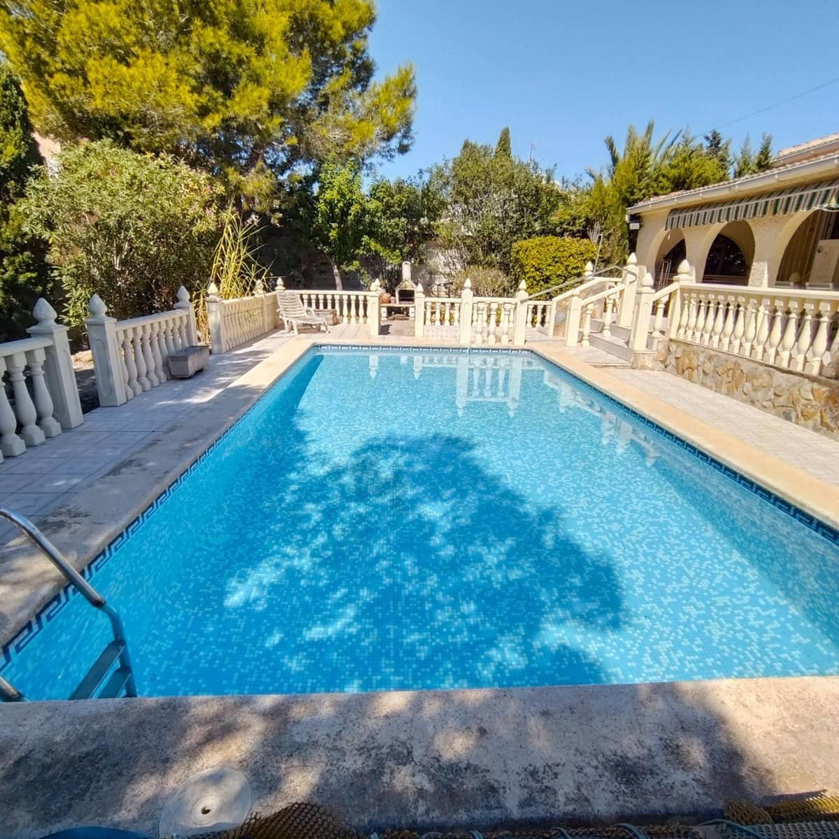 4 slaapkamer Villa te koop in La Siesta met zwembad garage - € 519.000 (Ref: 10081132)