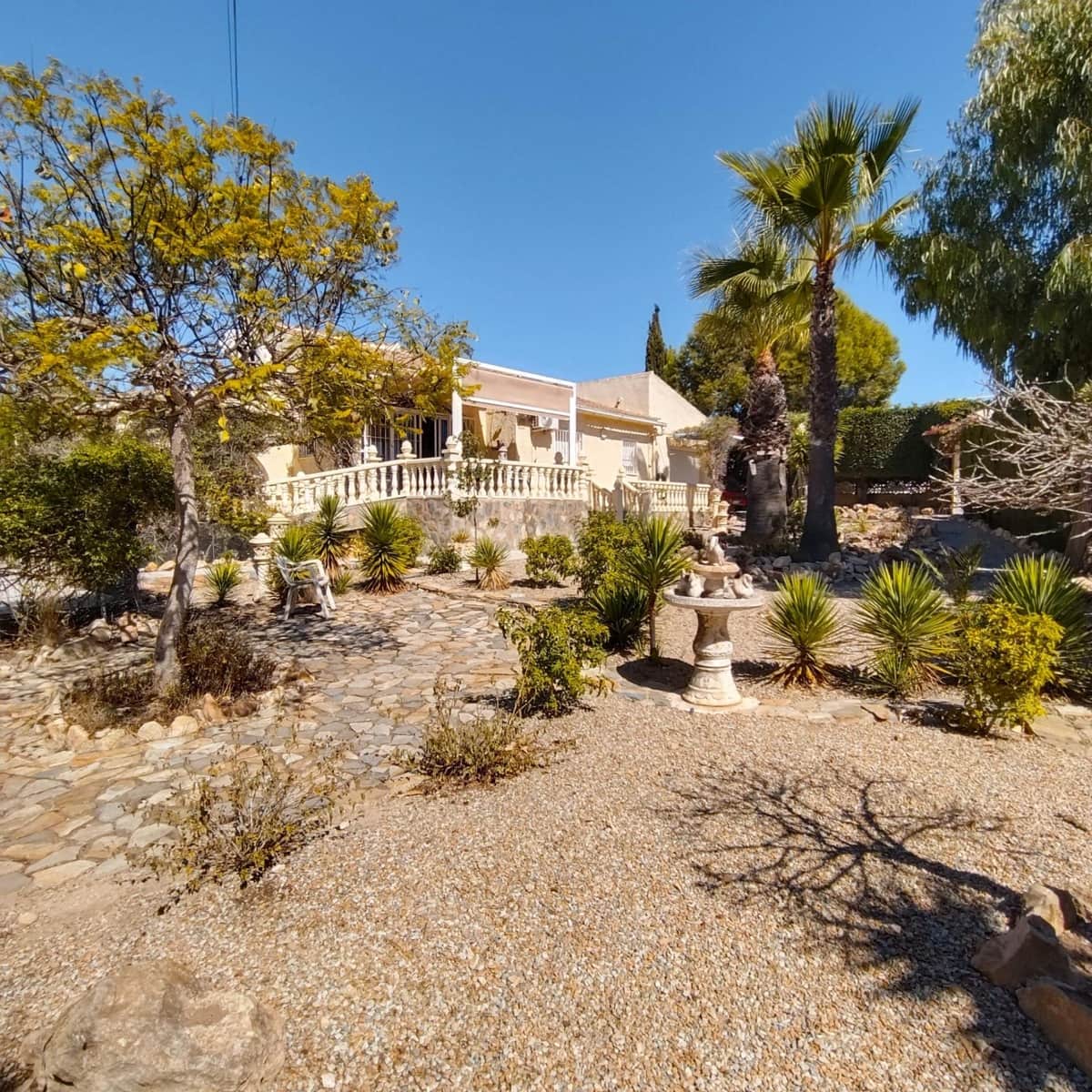 4 slaapkamer Villa te koop in La Siesta met zwembad garage - € 519.000 (Ref: 10081132)
