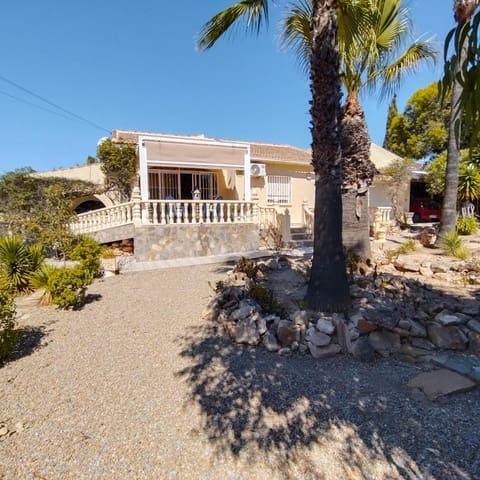 4 slaapkamer Villa te koop in La Siesta, Torrevieja met zwembad garage - € 519.000 (Ref: 10081132)
