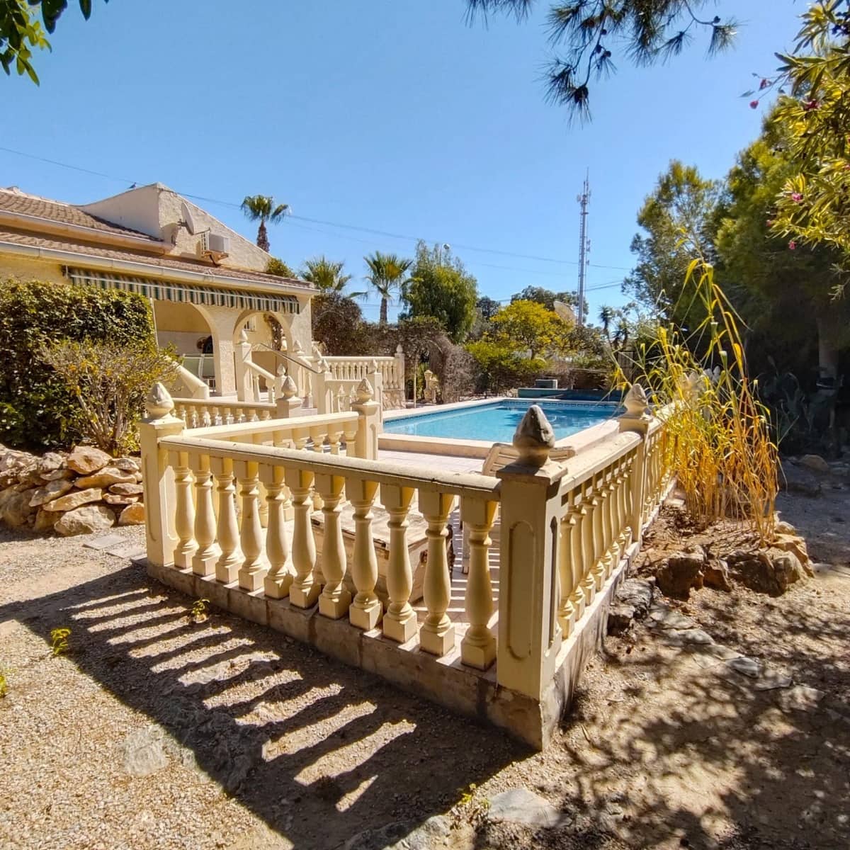 4 slaapkamer Villa te koop in La Siesta met zwembad garage - € 519.000 (Ref: 10081132)