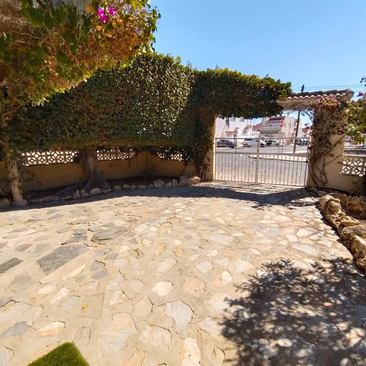 4 slaapkamer Villa te koop in La Siesta met zwembad garage - € 519.000 (Ref: 10081132)