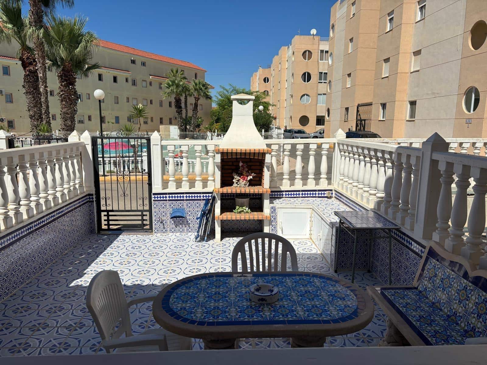 2 Zimmer Villa zu verkaufen in Torrevieja mit Pool - 269.000 € (Ref: 10086419)