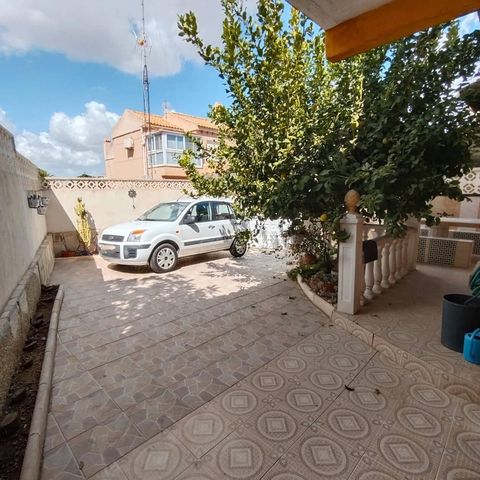 3 soveværelse Lejlighed til salg i El Chaparral, Torrevieja - € 189.900 (Ref: 10100401)