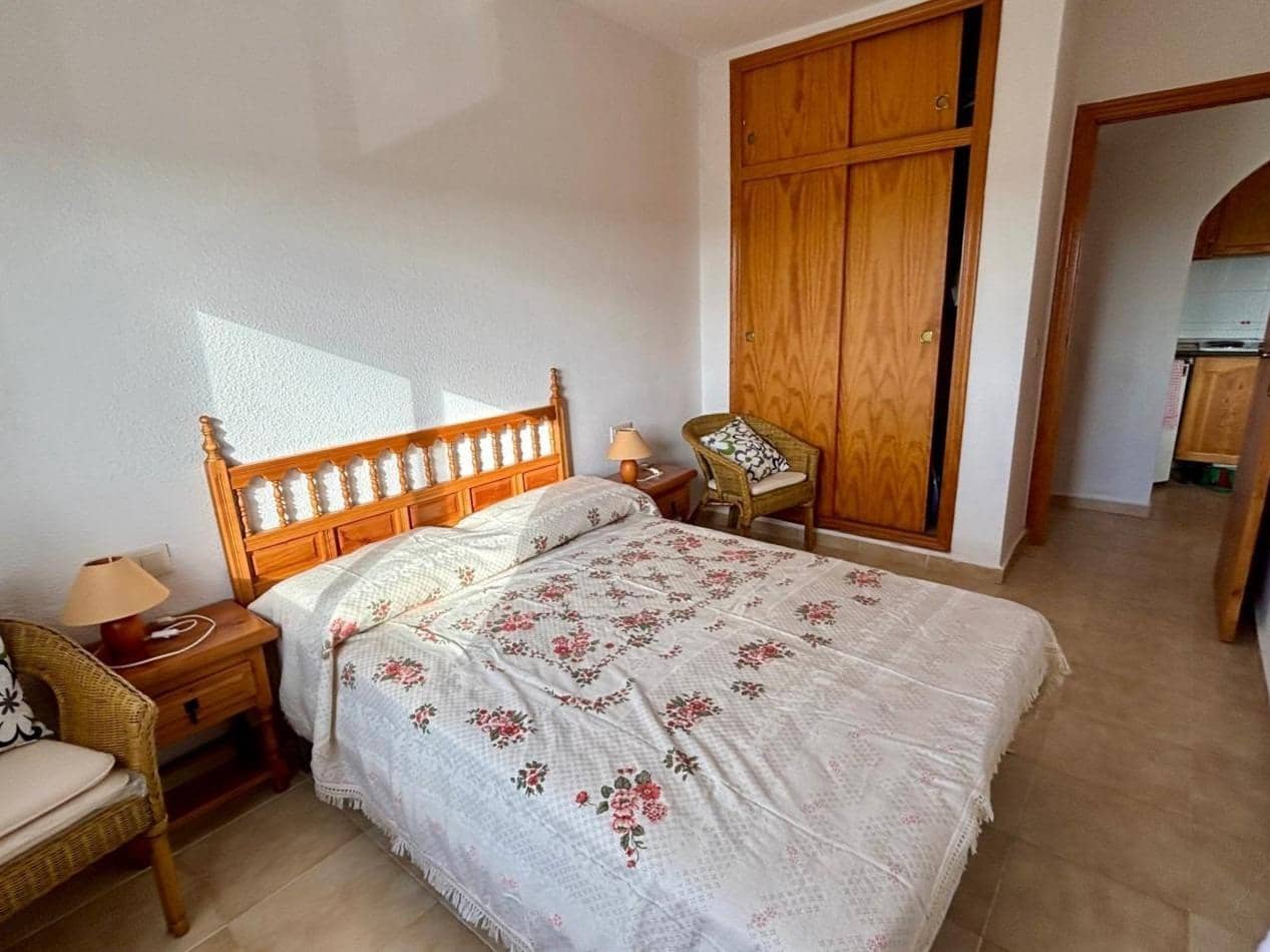 1 sovrum Bungalow till salu i Torrevieja med pool - 99 900 € (Ref: 10115835)