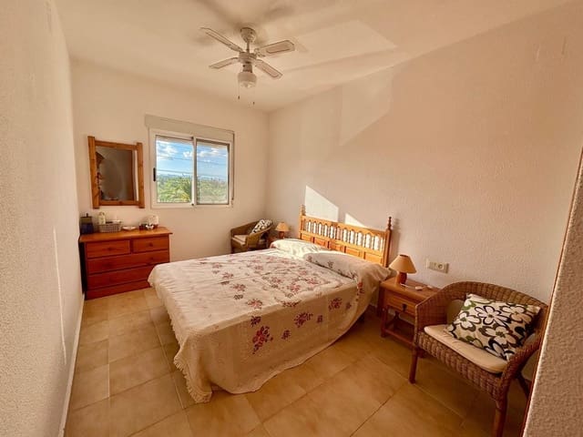 1 sovrum Bungalow till salu i Torrevieja med pool - 99 900 € (Ref: 10115835)