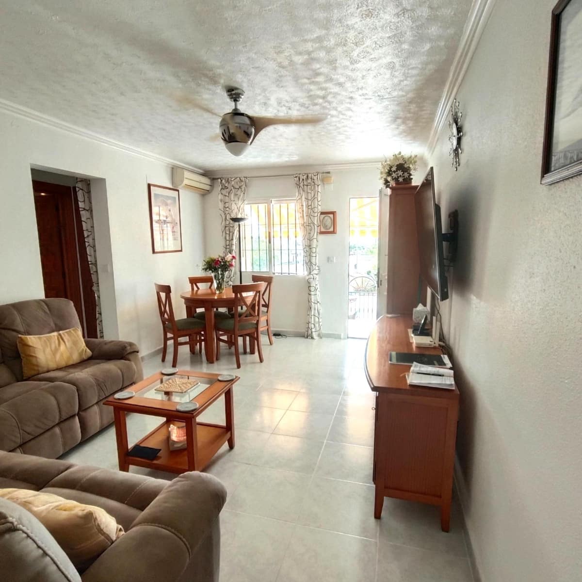 2 chambre Bungalow à vendre à San Luis avec piscine - 139 900 € (Ref: 10115836)