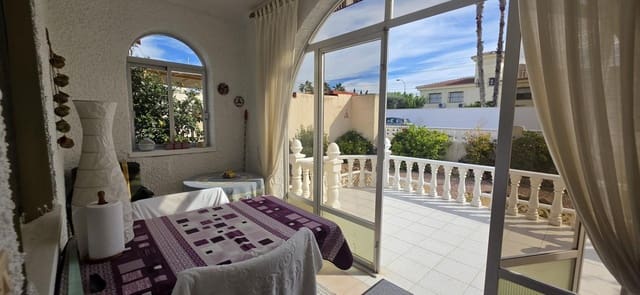 2 chambre Villa/Maison à vendre à El Chaparral - La Siesta - La Torreta, Torrevieja avec garage - 299 900 € (Ref: 10173871)