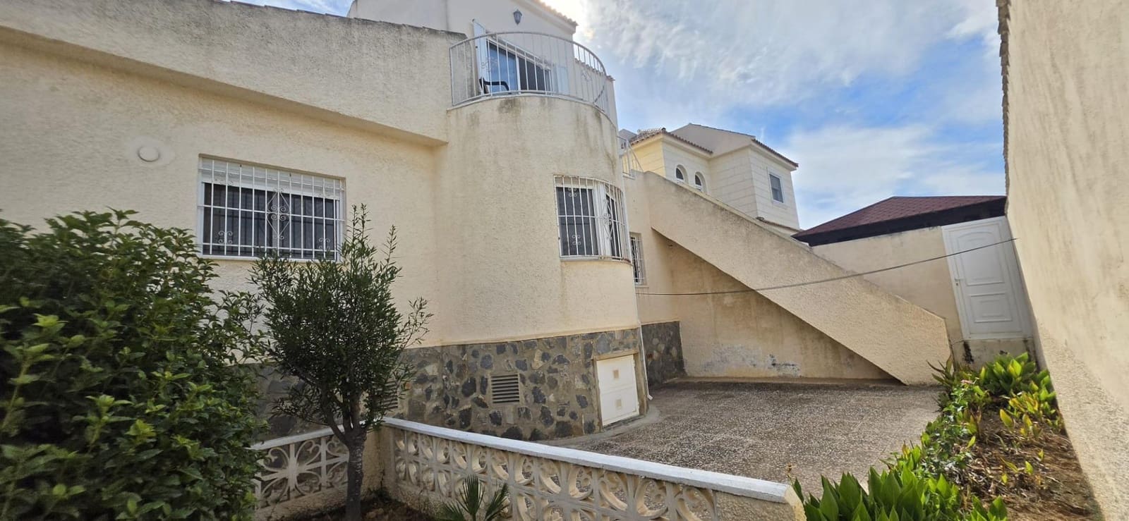 2 chambre Villa/Maison à vendre à Torrevieja avec garage - 299 900 € (Ref: 10173871)
