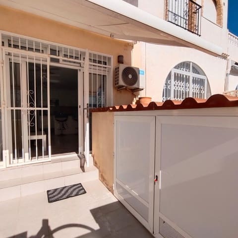 Bungalow de 1 habitación en La Siesta, Torrevieja en venta - 124.900 € (Ref: 10177404)