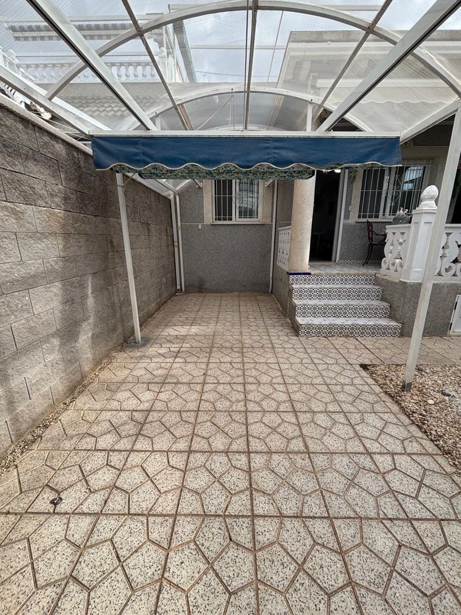 2 soverom Bungalow til salgs i Torrevieja med garasje - € 149 900 (Ref: 10183091)