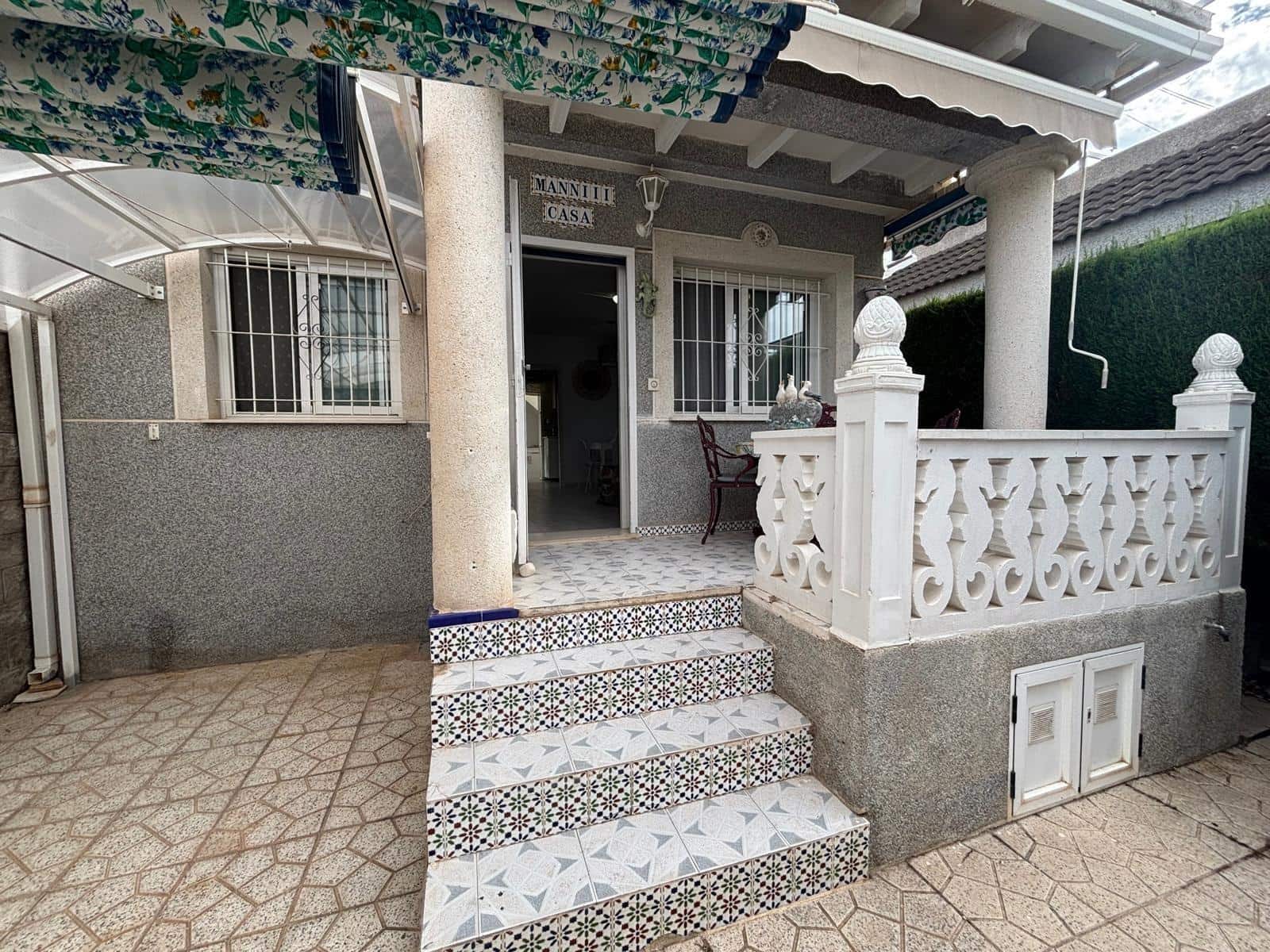 2 soverom Bungalow til salgs i Torrevieja med garasje - € 149 900 (Ref: 10183091)