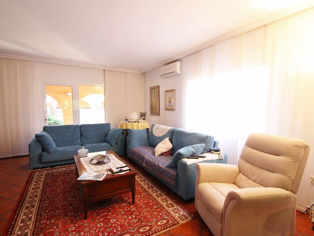 4 soveværelse Villa til salg i San Luis med swimmingpool garage - € 849.900 (Ref: 3713370)