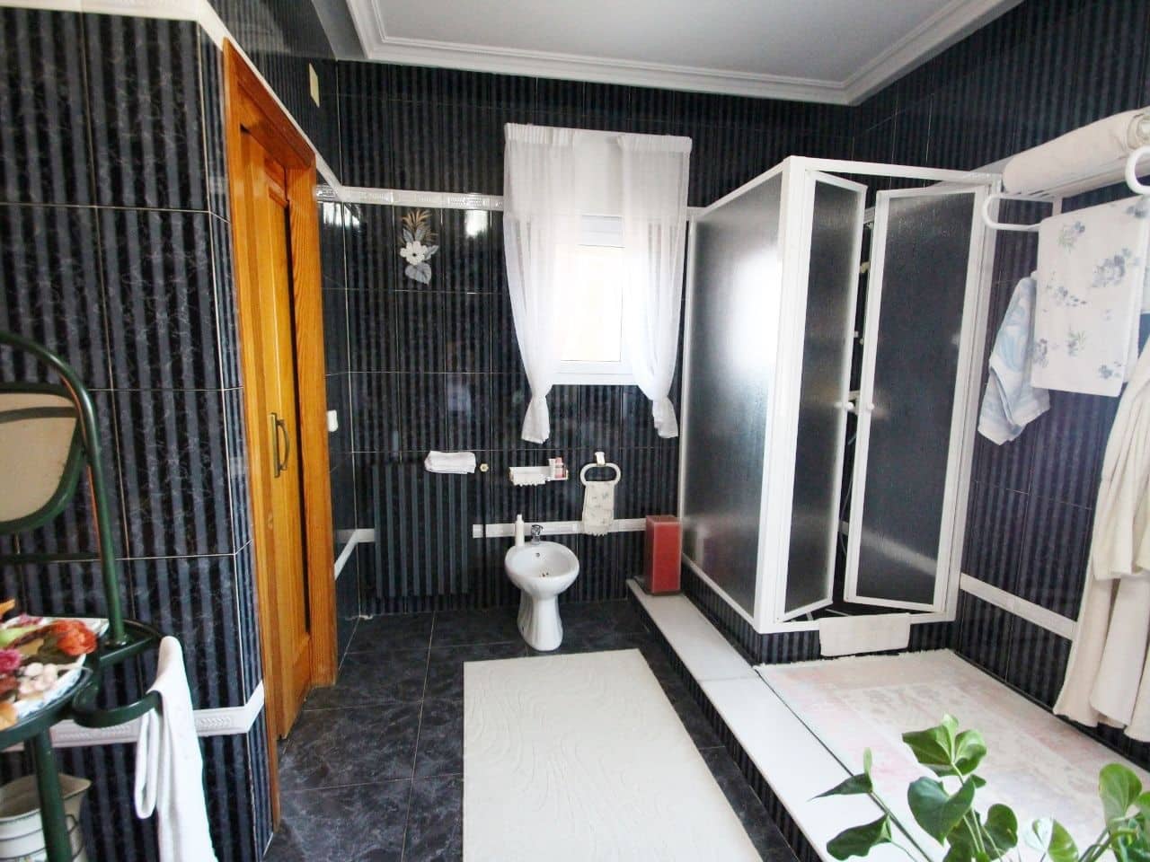 4 soveværelse Villa til salg i San Luis med swimmingpool garage - € 849.900 (Ref: 3713370)
