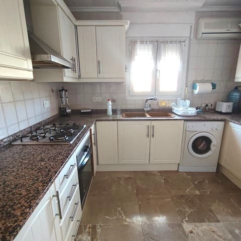 4 soveværelse Villa til salg i El Chaparral, Torrevieja med swimmingpool - € 499.900 (Ref: 3713371)