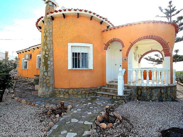 4 soveværelse Villa til salg i El Chaparral, Torrevieja med swimmingpool - € 499.900 (Ref: 3713371)
