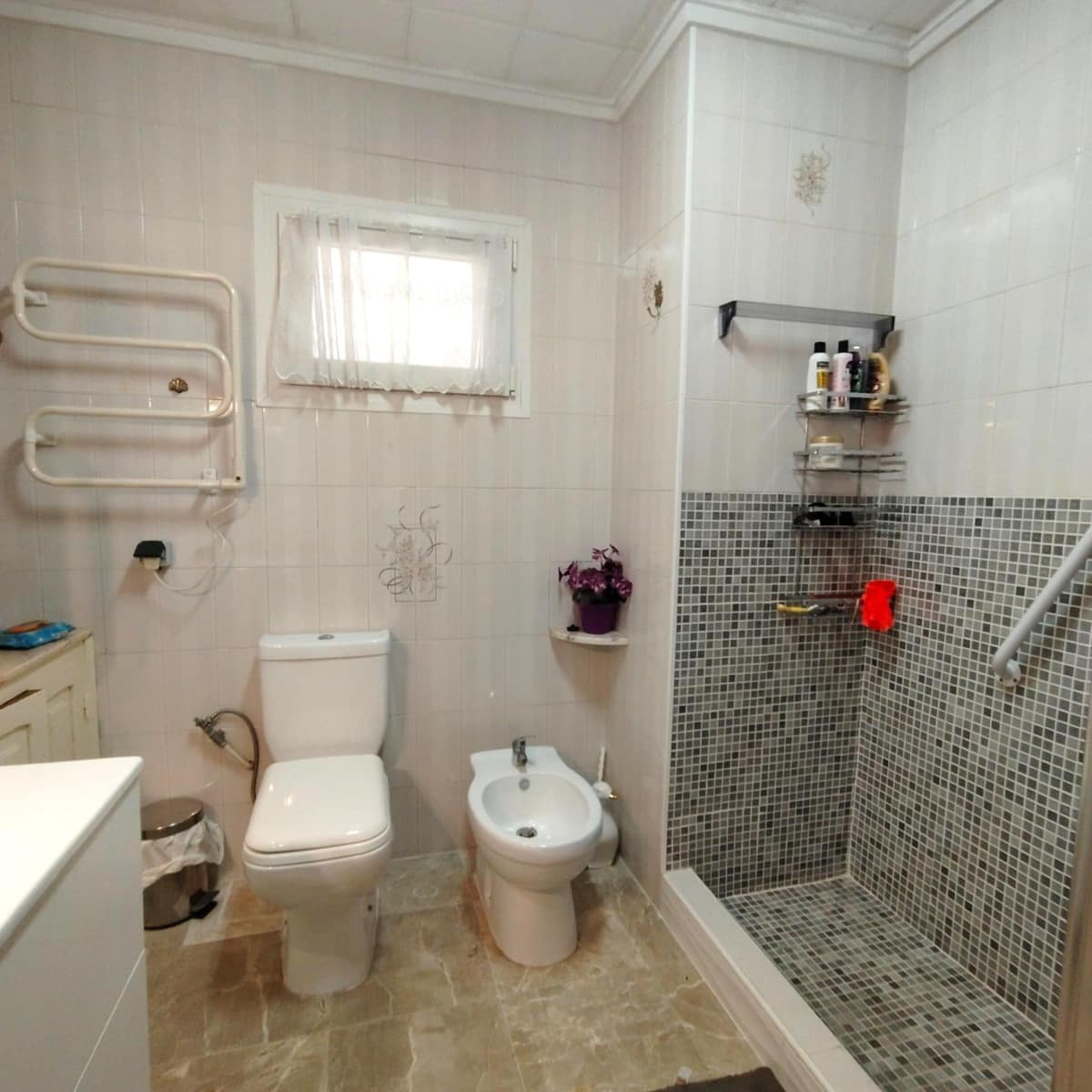 4 sypialnia Willa na sprzedaż w El Chaparral z basenem - 499 900 € (Ref: 3713371)