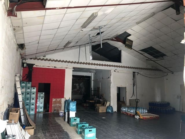 Entreprise à louer à Rojales - 1 200 € (Ref: 4486100)