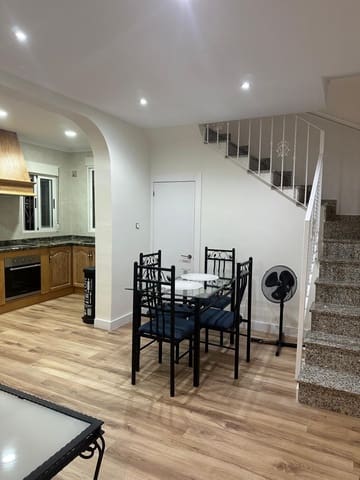 5 quarto Moradia para arrendamento para férias em La Siesta, Torrevieja com piscina Garagem - 1 610 € (Ref: 5086097)