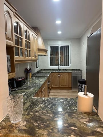 5 quarto Moradia para arrendamento para férias em La Siesta, Torrevieja com piscina Garagem - 1 610 € (Ref: 5086097)