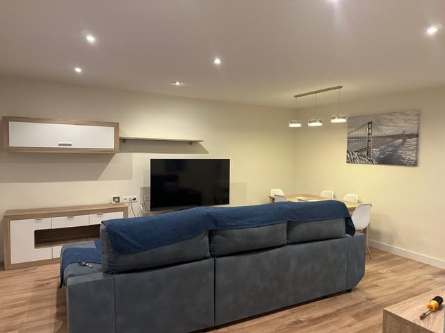 5 quarto Moradia para arrendamento para férias em La Siesta, Torrevieja com piscina Garagem - 1 610 € (Ref: 5086097)