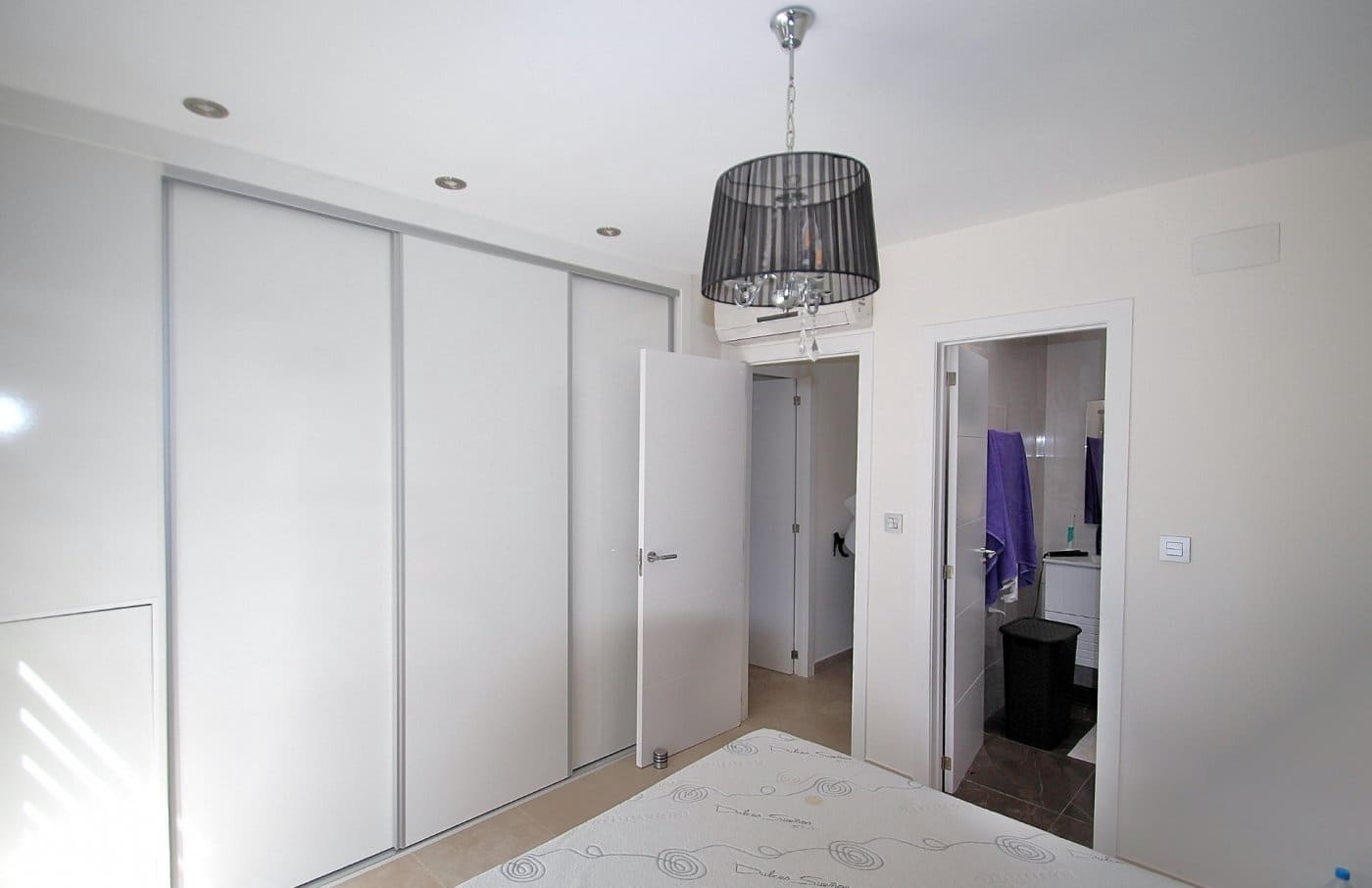 3 makuuhuone Huvila vuokrattavana paikassa La Siesta mukana uima-altaan - 2 500 € (Ref: 5152187)