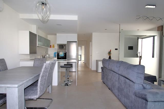 3 soverom Villa til leie i La Siesta, Torrevieja med svømmebasseng - € 2 500 (Ref: 5152187)