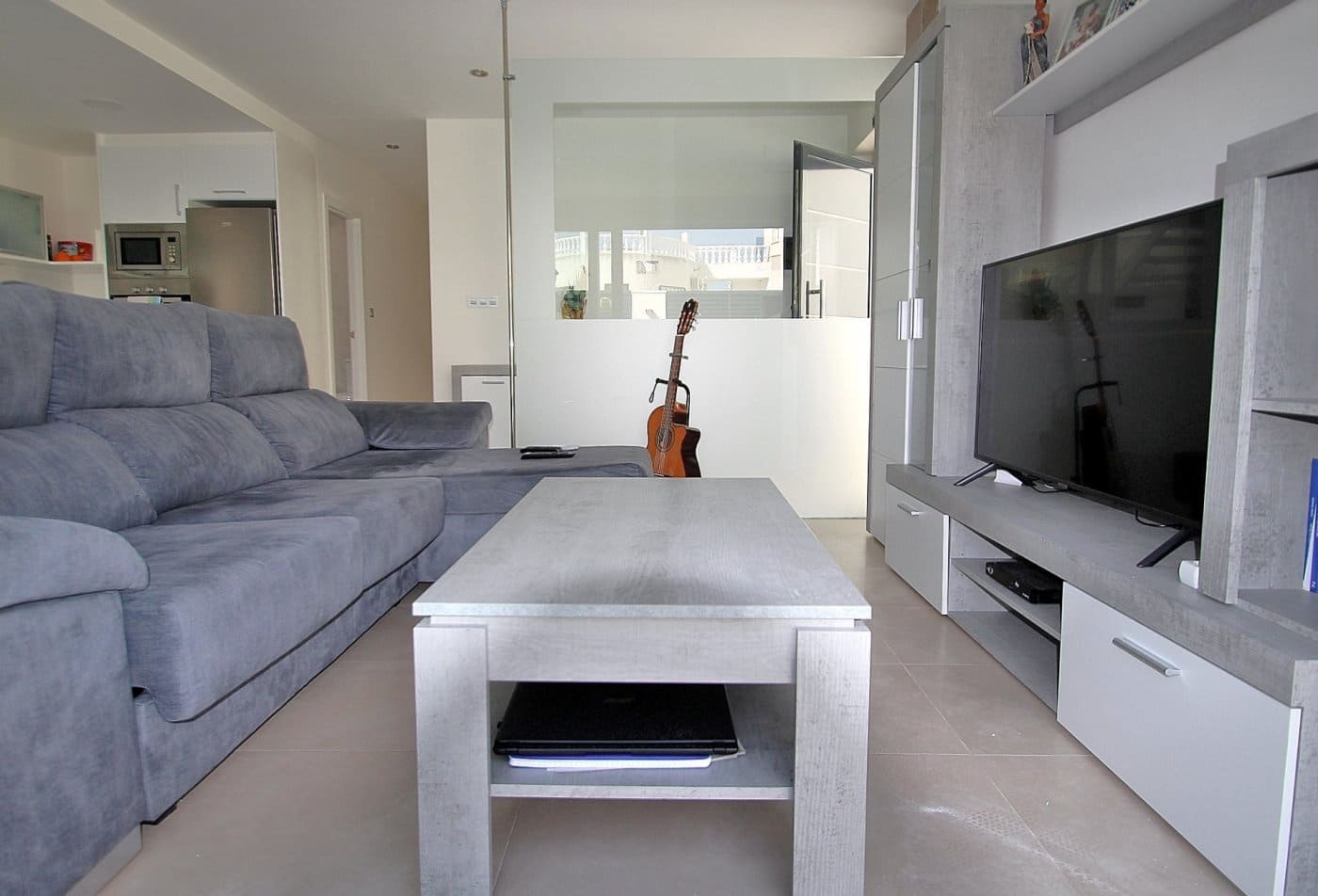 3 makuuhuone Huvila vuokrattavana paikassa La Siesta mukana uima-altaan - 2 500 € (Ref: 5152187)