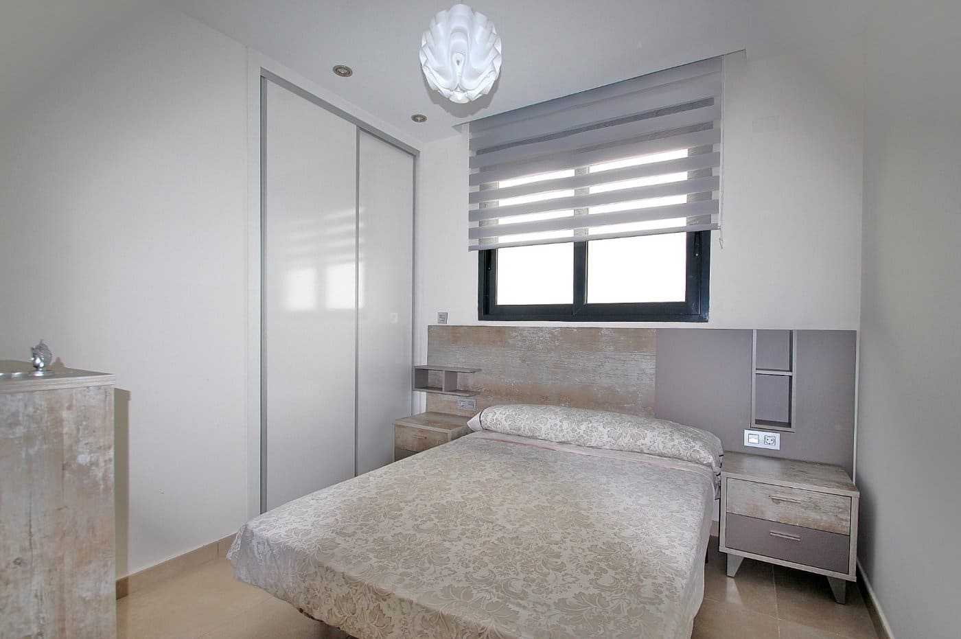 3 makuuhuone Huvila vuokrattavana paikassa La Siesta mukana uima-altaan - 2 500 € (Ref: 5152187)