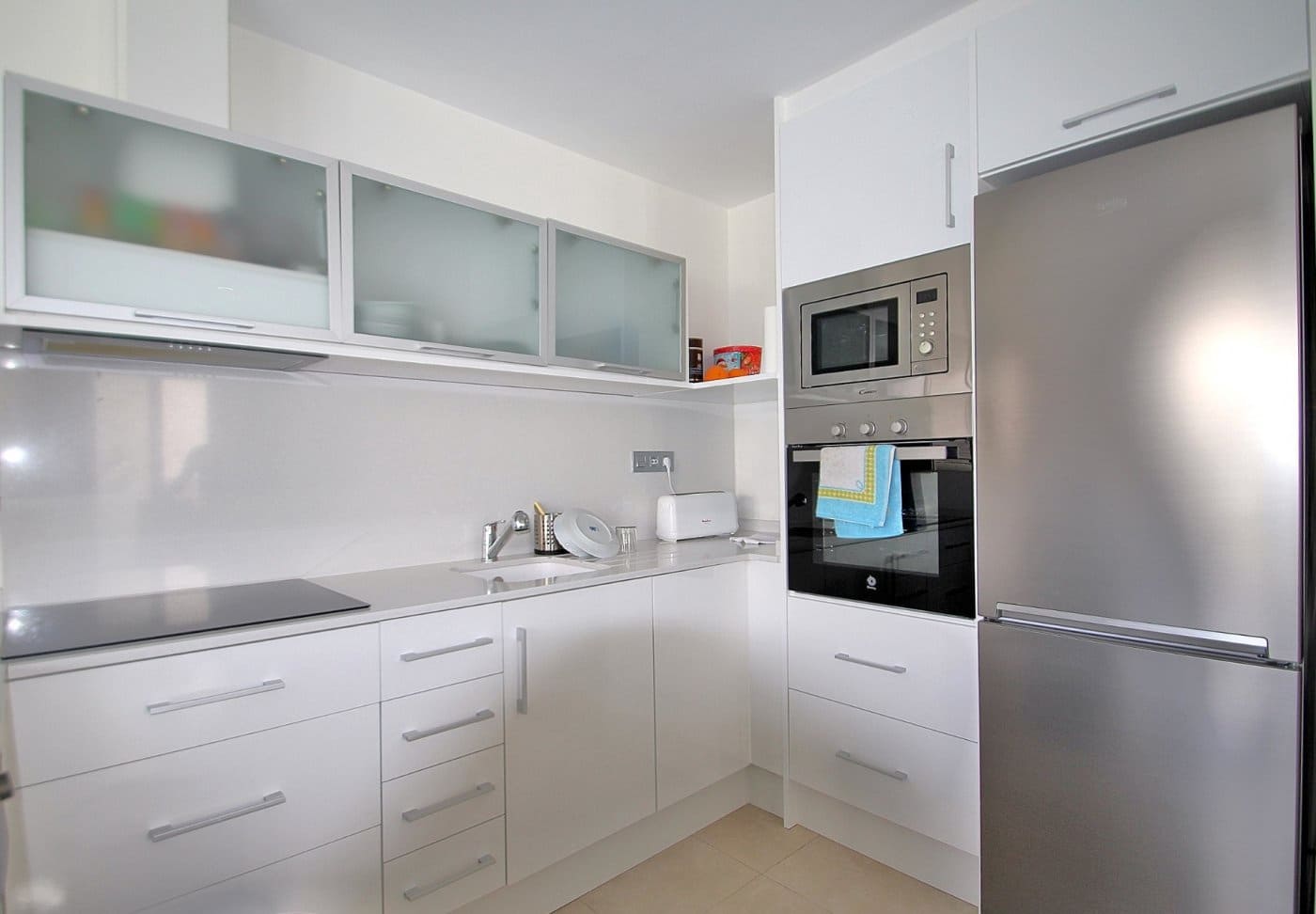 3 makuuhuone Huvila vuokrattavana paikassa La Siesta mukana uima-altaan - 2 500 € (Ref: 5152187)