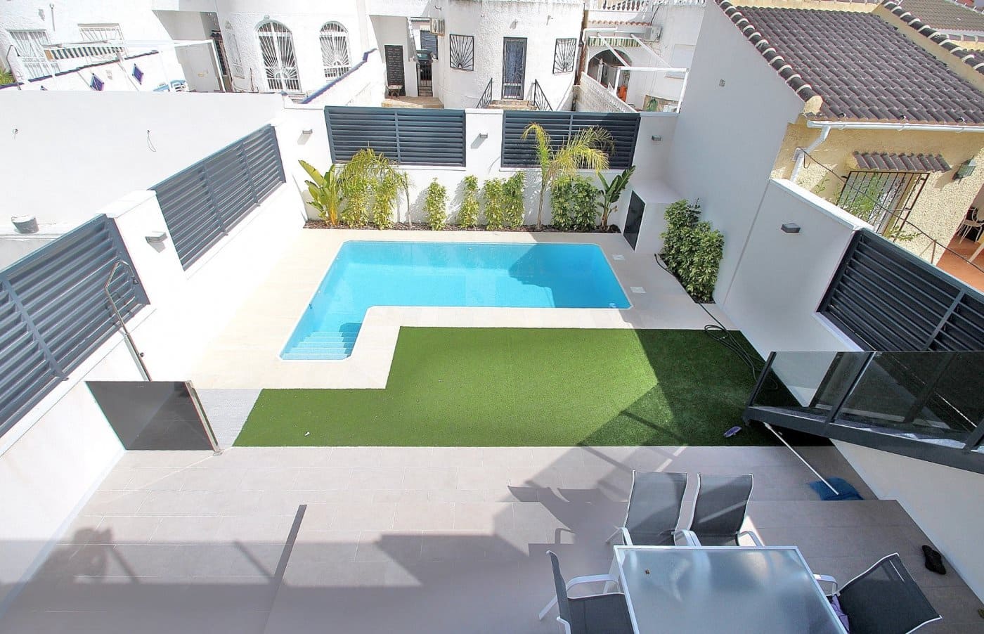 3 makuuhuone Huvila vuokrattavana paikassa La Siesta mukana uima-altaan - 2 500 € (Ref: 5152187)