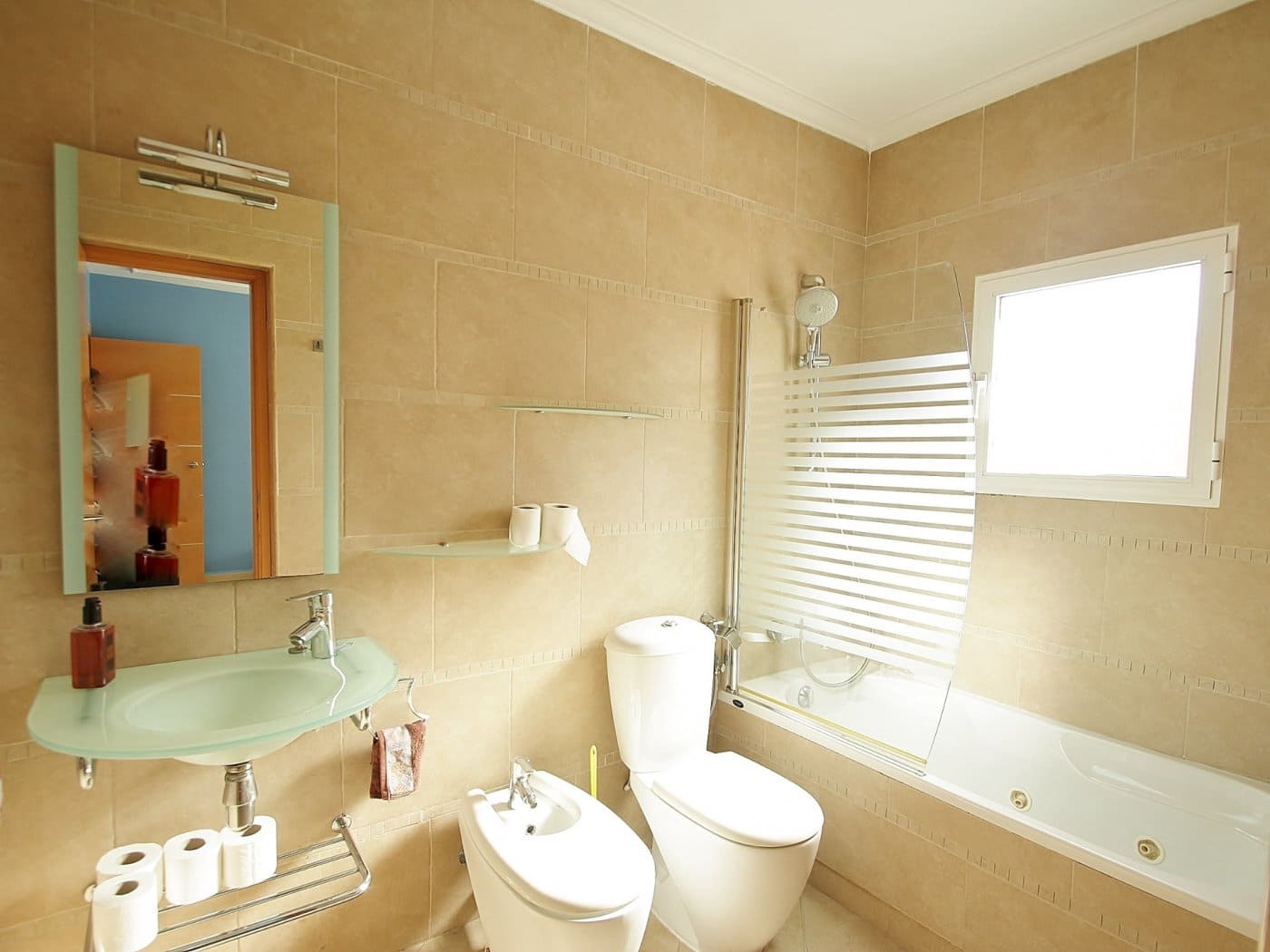 2 bedroom Villa for holiday rental in La Siesta with pool garage - € 1,960 (Ref: 6193699)