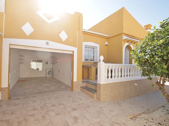 2 quarto Moradia para arrendamento para férias em La Siesta, Torrevieja com piscina Garagem - 1 960 € (Ref: 6193699)