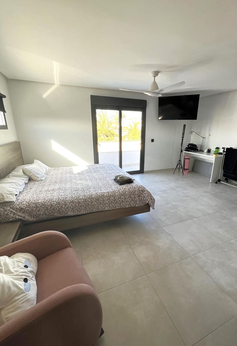 4 camera da letto Villa in vendita in La Siesta con piscina garage - 495.000 € (Rif: 8220560)