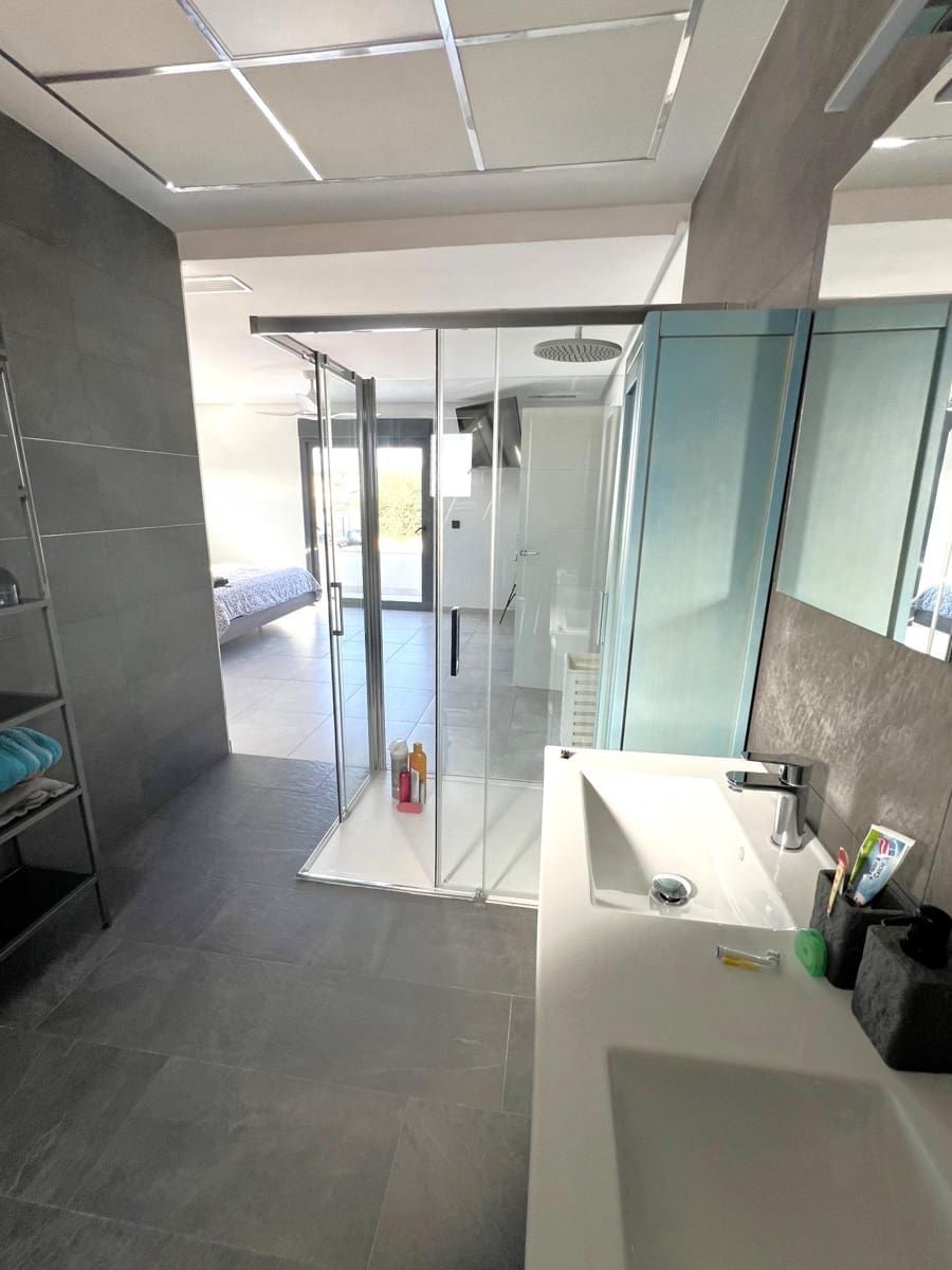 4 camera da letto Villa in vendita in La Siesta con piscina garage - 495.000 € (Rif: 8220560)