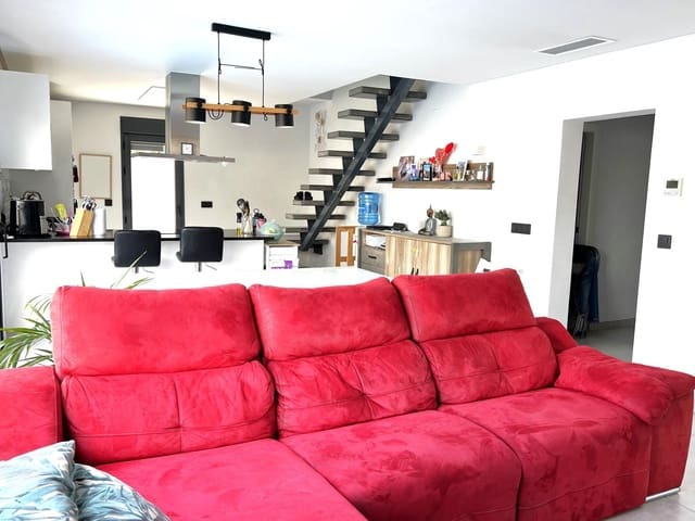 4 soverom Villa til salgs i La Siesta, Torrevieja med svømmebasseng garasje - € 495 000 (Ref: 8220560)