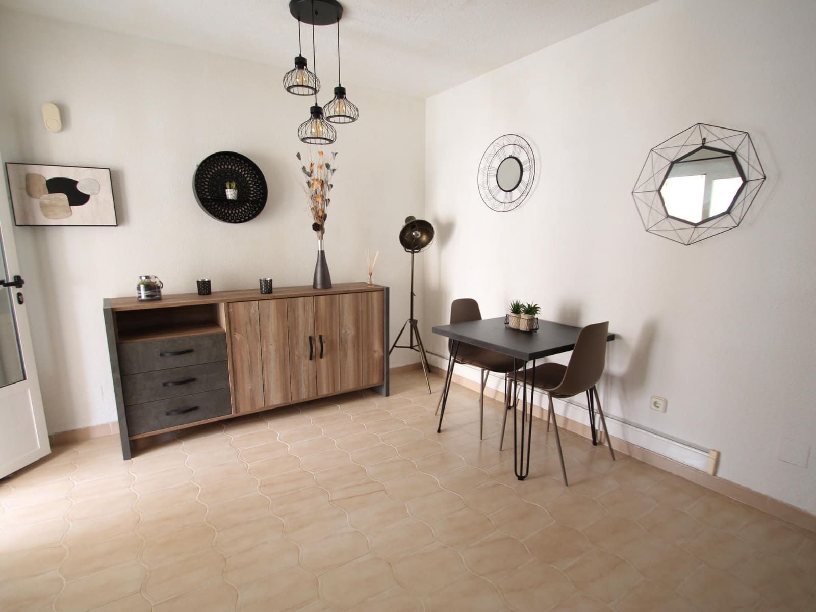 1 soverom Bungalow til leie i El Chaparral med svømmebasseng - € 550 (Ref: 8432749)