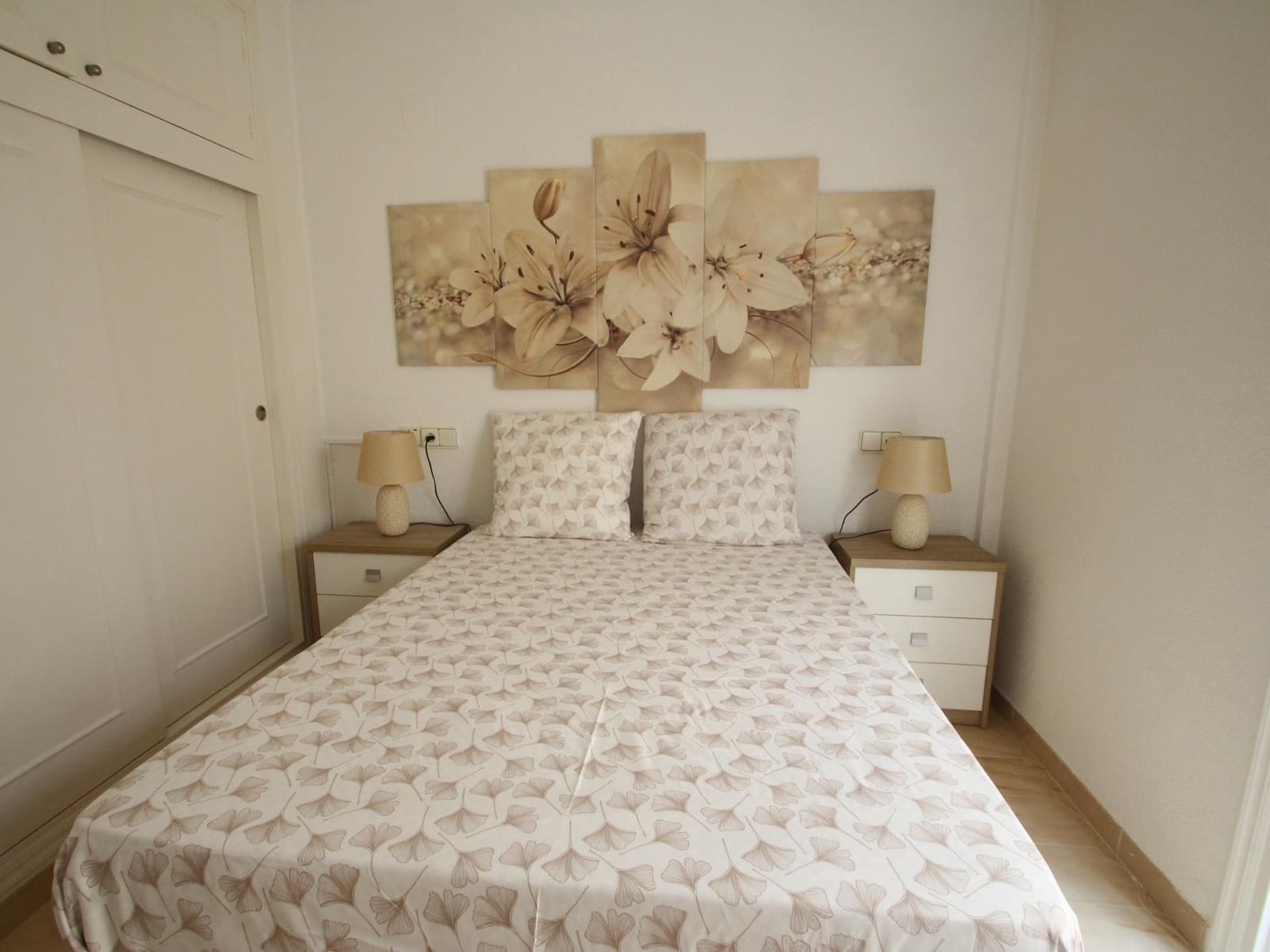 1 soverom Bungalow til leie i El Chaparral med svømmebasseng - € 550 (Ref: 8432749)