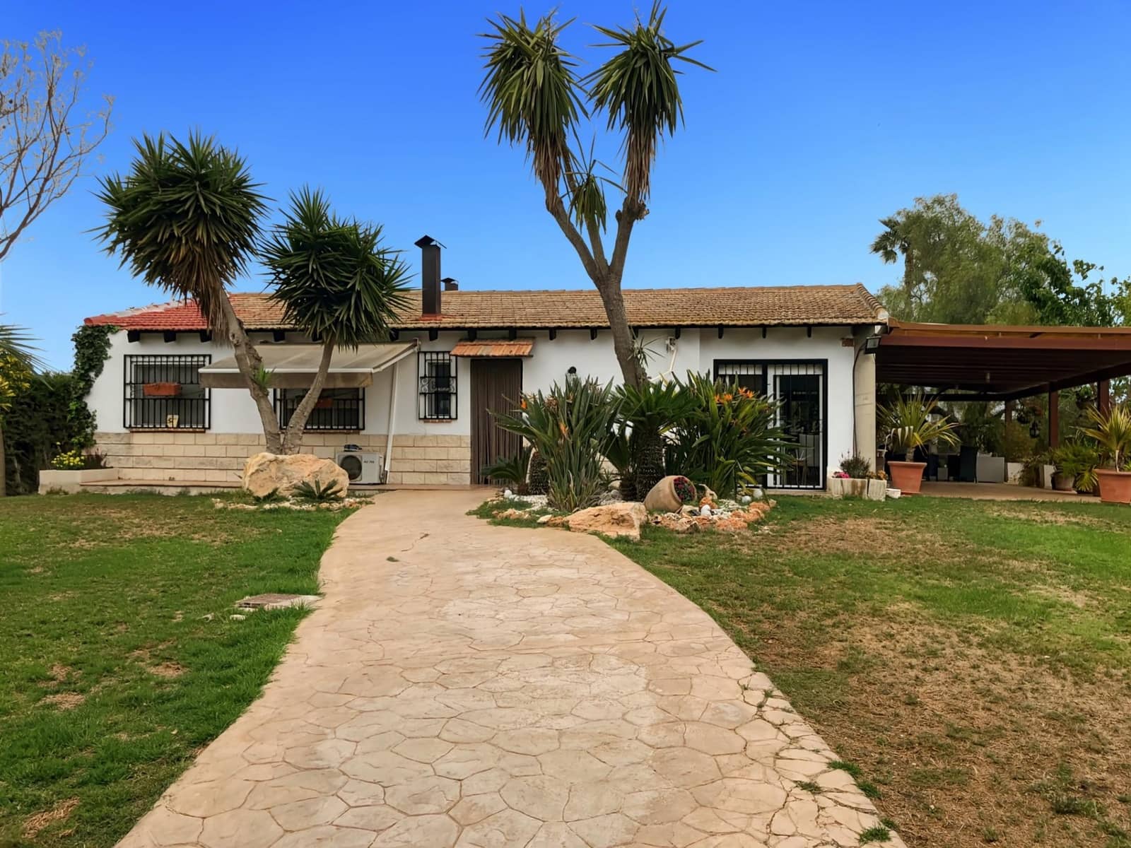 3 soveværelse Finca/Landehus til salg i Dolores med swimmingpool - € 525.000 (Ref: 8538747)