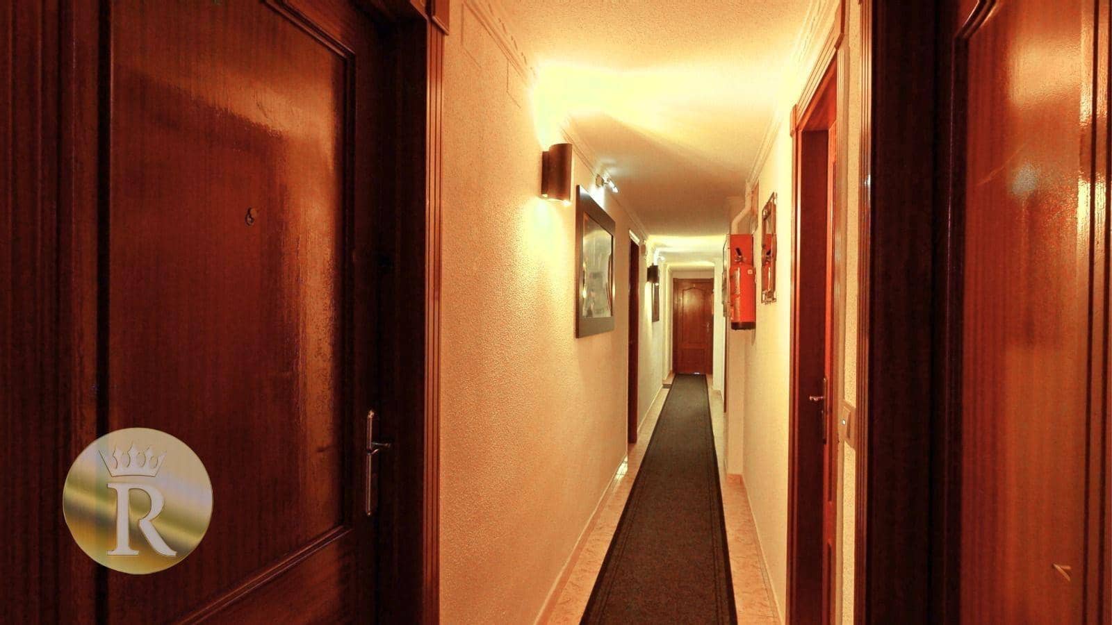 21 soveværelse Guesthouse/B & B til salg i Torrevieja - € 950.000 (Ref: 8552158)