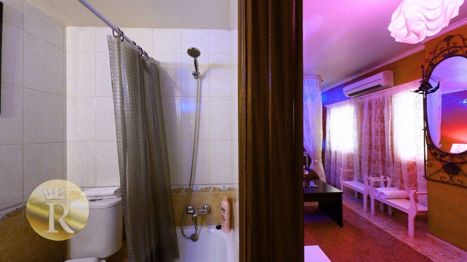 21 soveværelse Guesthouse/B & B til salg i Torrevieja - € 950.000 (Ref: 8552158)