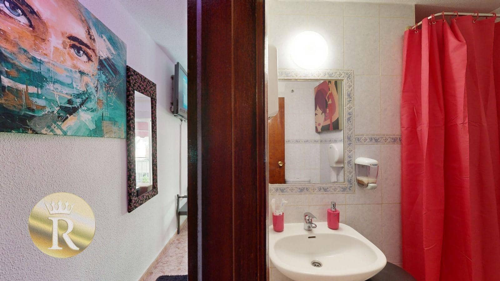 21 soveværelse Guesthouse/B & B til salg i Torrevieja - € 950.000 (Ref: 8552158)