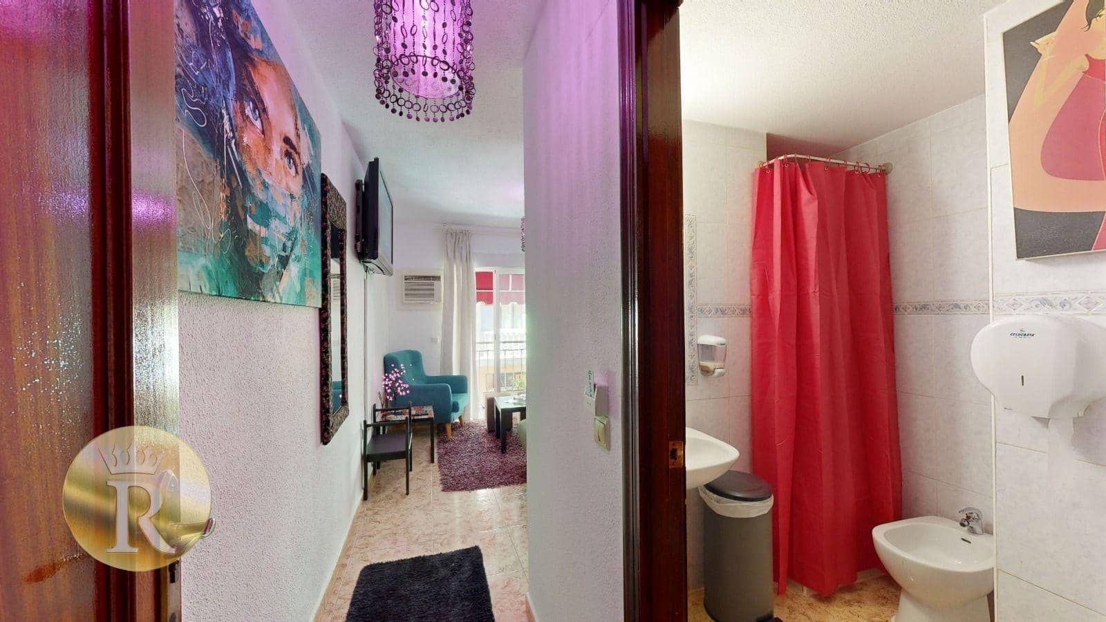 21 soveværelse Guesthouse/B & B til salg i Torrevieja - € 950.000 (Ref: 8552158)