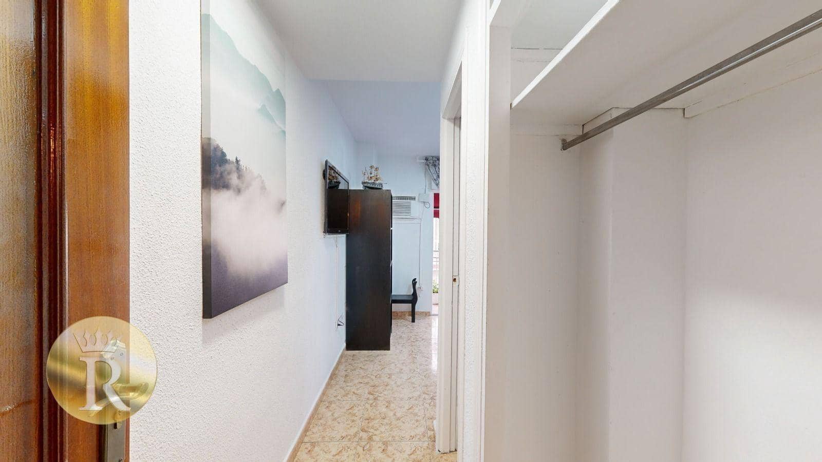 21 soveværelse Guesthouse/B & B til salg i Torrevieja - € 950.000 (Ref: 8552158)