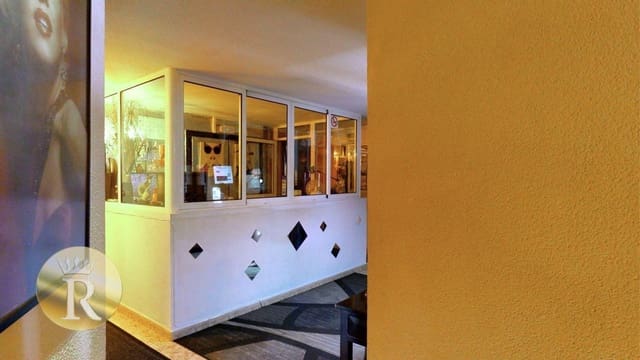 21 bedroom Guesthouse/B & B for sale in Playa de los Locos, Torrevieja - € 950,000 (Ref: 8552158)