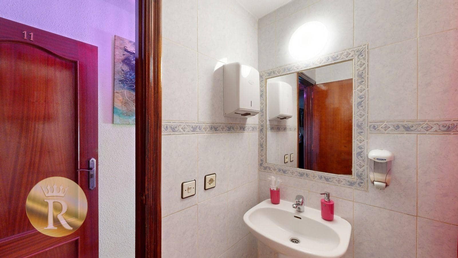 21 soveværelse Guesthouse/B & B til salg i Torrevieja - € 950.000 (Ref: 8552158)